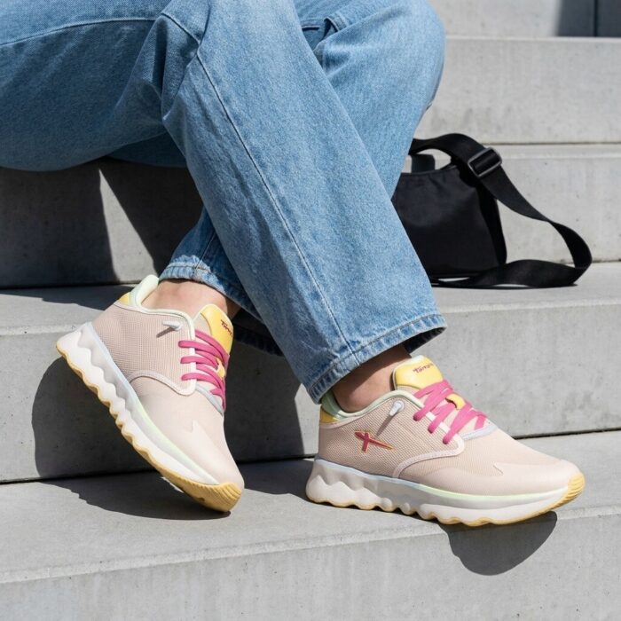 tamaris Light Weight Sneakers beige Textiel