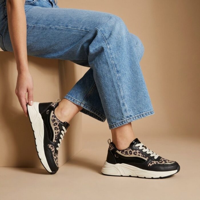 Cellini Leopard Sneakers zwart Textiel