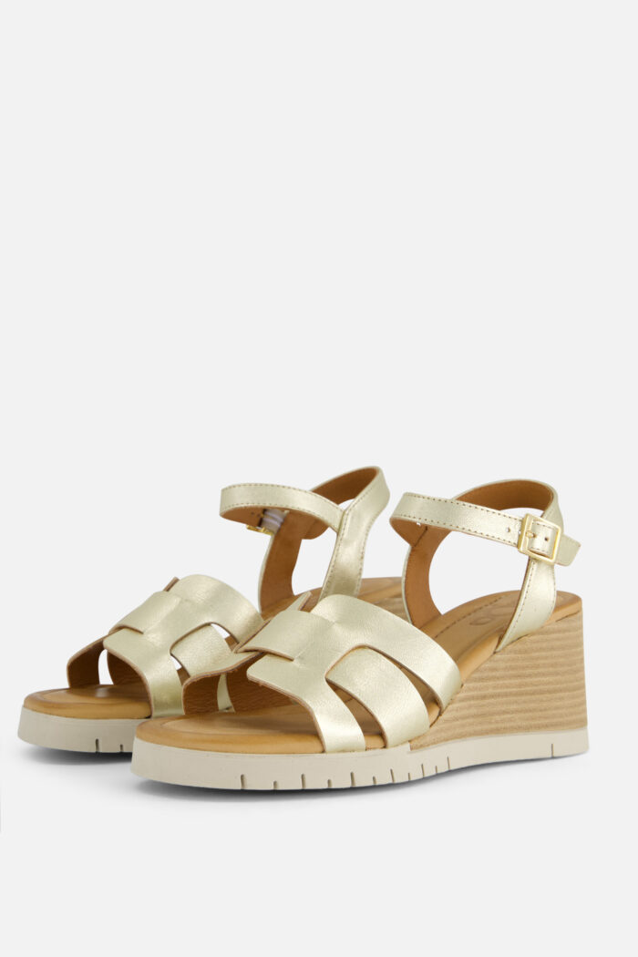 Aqa Sandalen met sleehak goud Leer