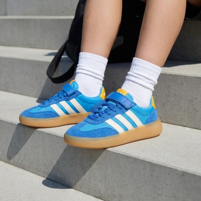 Adidas Barreda Sneakers blauw Suede