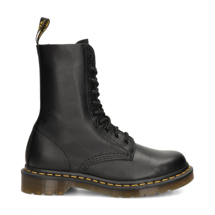 Dr. Martens 1490 veterboots – Zwart