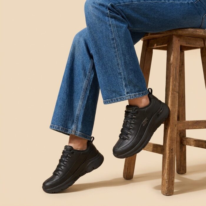 Skechers Arch Fit 2.0 Star Bound Sneakers zwart