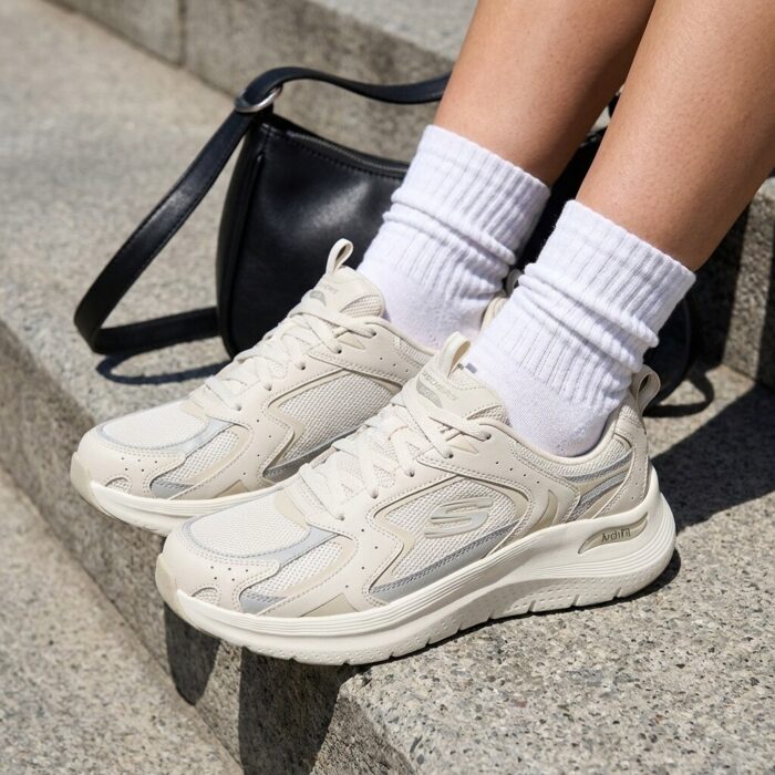 Skechers Arch Fit 2.0 Sneakers beige Textiel