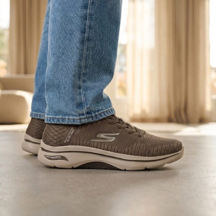 Skechers Slip-Ins Arch Fit 2.0 Instappers taupe