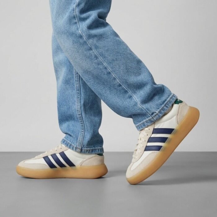 Adidas Barreda Sneakers beige Suede