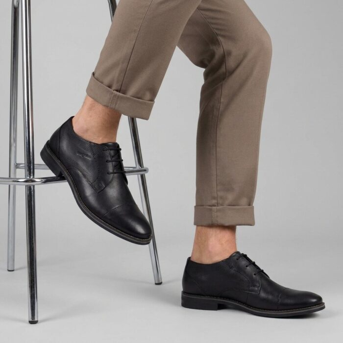 Bugatti Veterschoenen zwart Leer