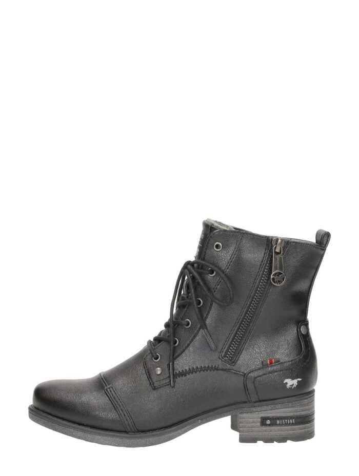 mustang Veterschoenen Hoog – Zwart