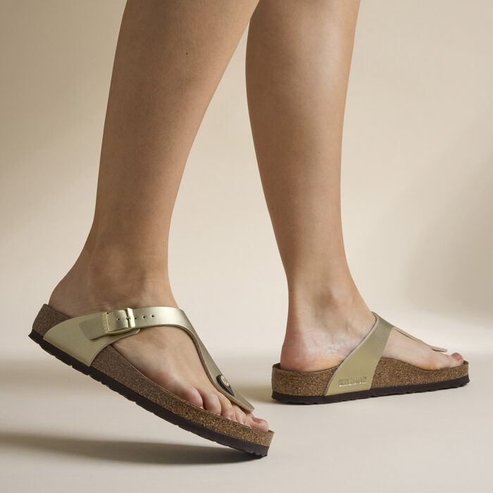 Birkenstock Gizeh Slippers goud Birko-Flor