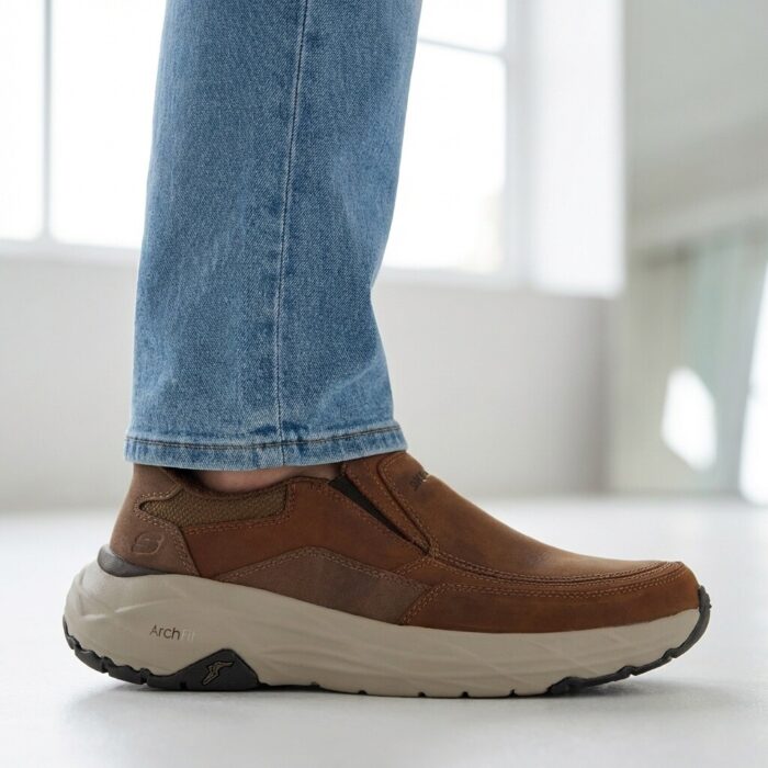 Skechers Arch Fit Maverick Instappers bruin Leer